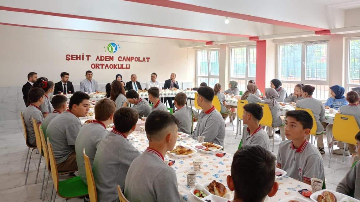 OKULUMUZDA KAHVALTI